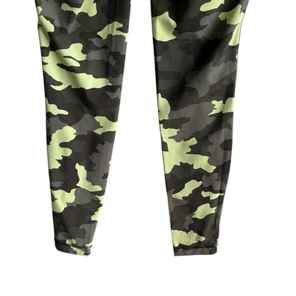 Lululemon Swift Speed High-Rise Tight 28" Size 8 Heritage 365 Camo Crisp - Picture 11 of 12